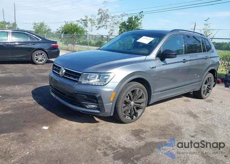 2020 Volkswagen Tiguan 2.0T Se/2.0T Se R-Line Black/2.0T Sel из США, поврежденный, VIN 3VV3B7AXXLM149367